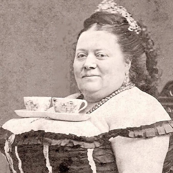 Meet your Posher, Ilana - Picture 1 of 1